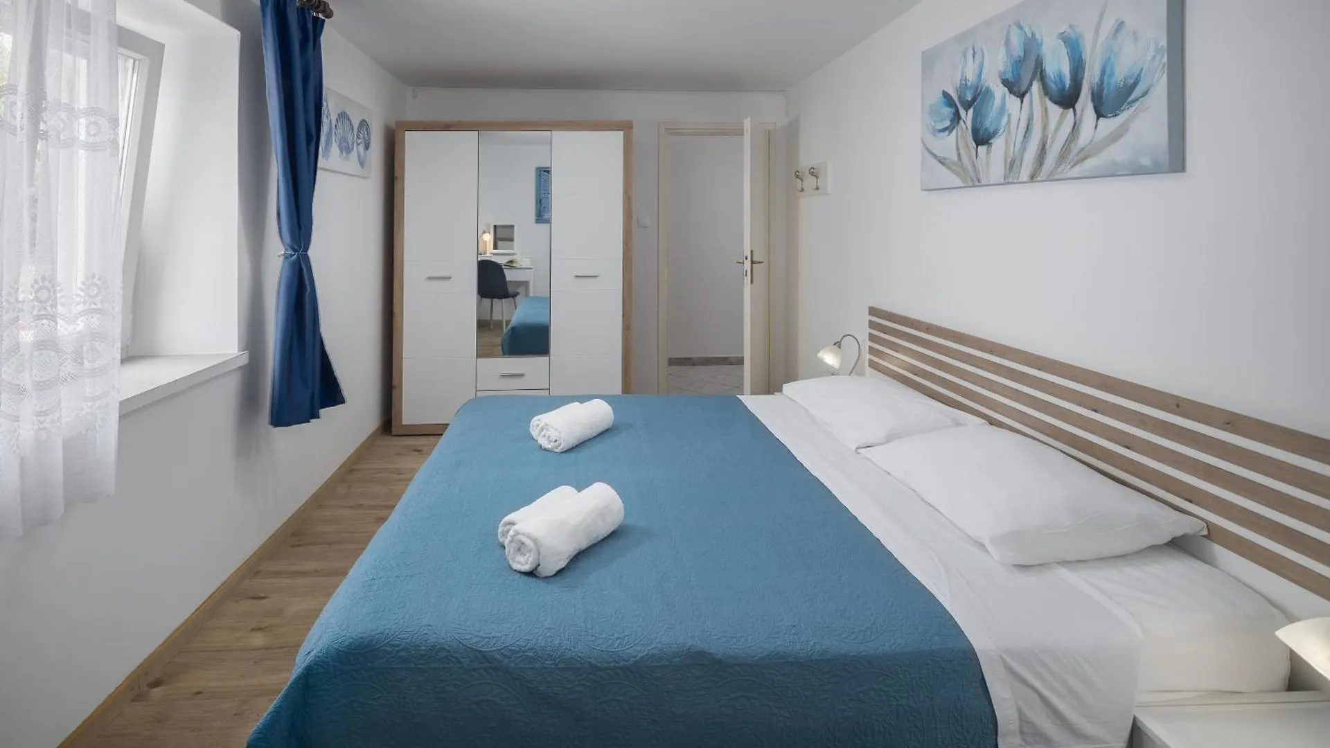 Apartment Zambratija 2557A Croatia